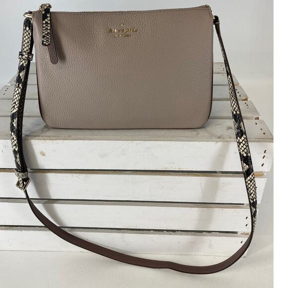 KATE SPADE, TAUPE LEATHER, SNAKE PRINT WOMENS CROSSOBODY BAG - Picture 1 of 15